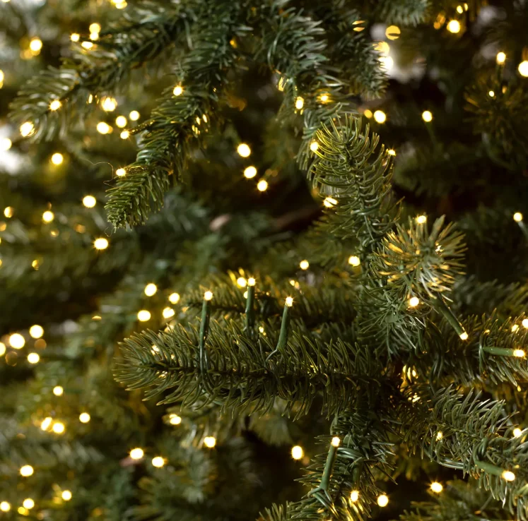 PE Artificial prelit luxury Christmas tree 6ft 7ft 8ft 180cm 210cm 240cm large real look tree