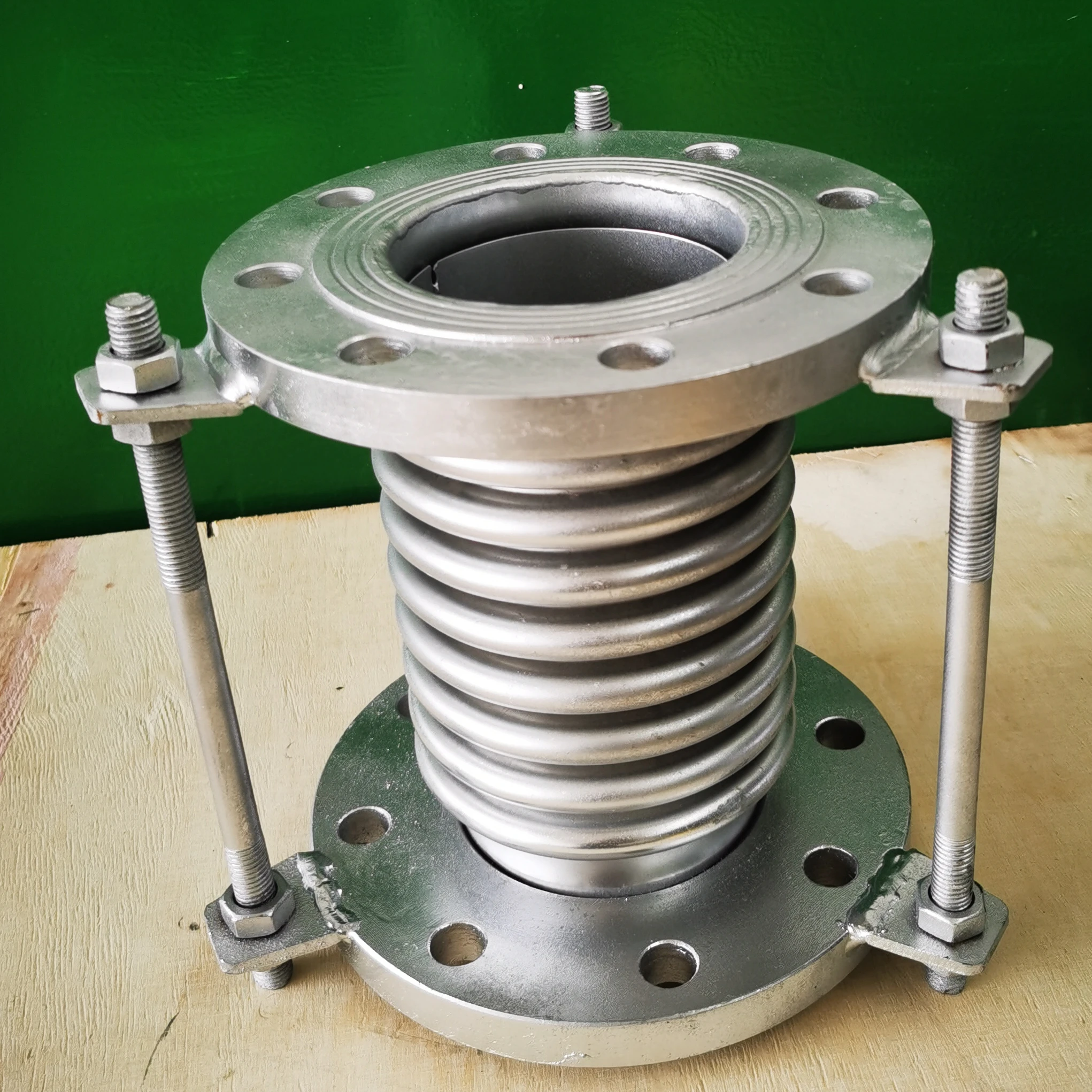 2023 Wesdom China Wholesale PTFE Lined Metal Expansion Joint And Rubber Bellows Compensator