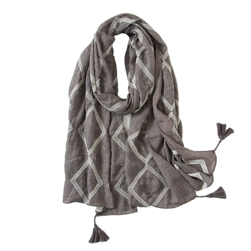 Popular floral printing cotton hijab with beads stitching edges Muslim women scarf soft viscose cotton wraps cotton hijab