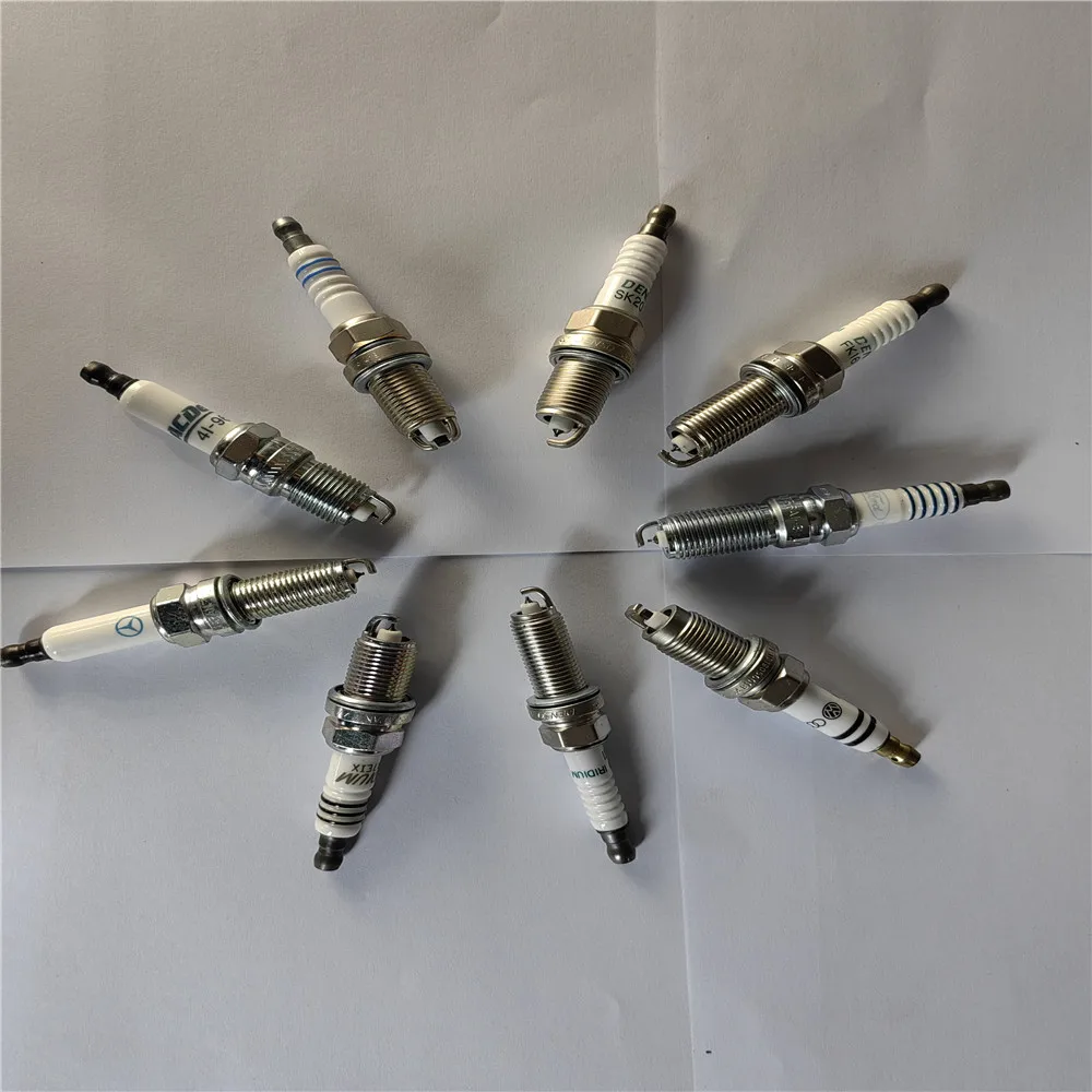 Wholesale Genuine NGK Spark Plug Hot Sale High Quality 6643 LZKAR6AP-11 Common with DENSO FXE20HR11/ IXEH20TT, CHAMPION OE240