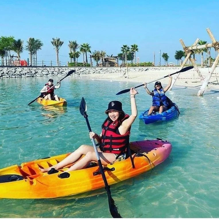 New designed small cheap fishing kayak with 4 fishing rod holders leisure kayak