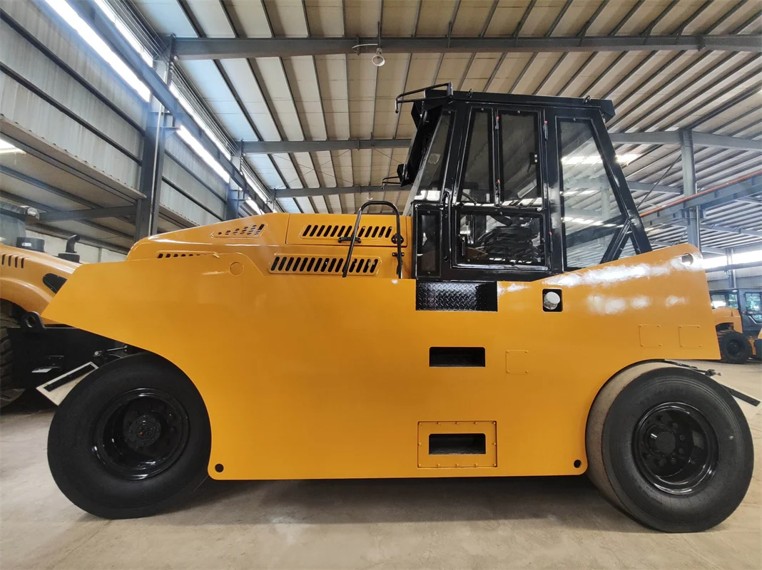 LUTONG Pneumatic Compactor 16Ton LTP1016H Road Maintenance Front Wheels Tire Road Roller with Price