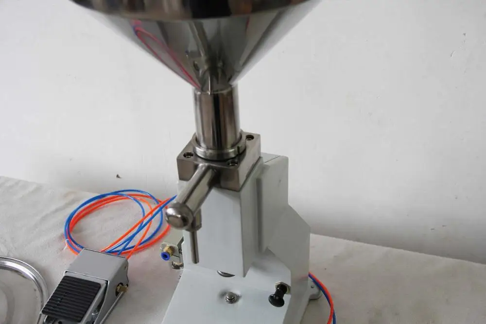 Handheld Semi Automatic Eliqud Filling Machine for Home work
