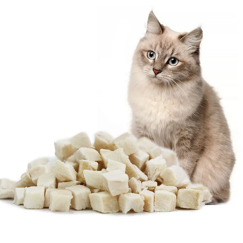 China Chicken Cube High Protein Freeze Dried Chicken Cubes cat treats