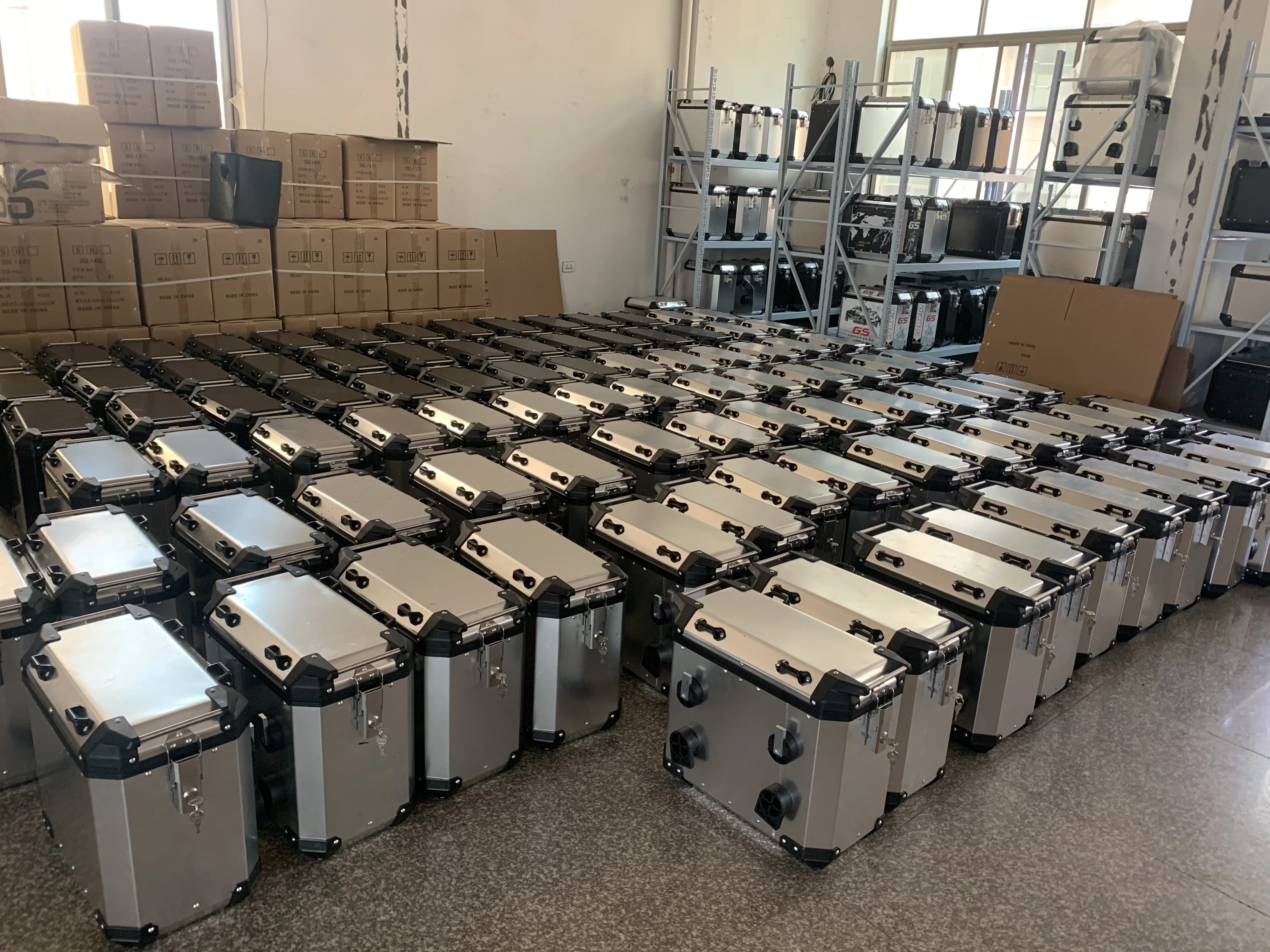 Wholesale Aluminum Motorcycle Pannier Racks 43l/36l/32l  For Yamaha Tracer 700