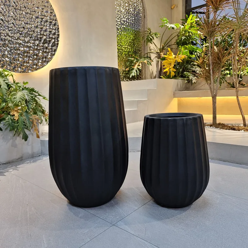 China Manufacturer Wholesale Big Flower Vase Fiberglass Tree Pots Outdoor Decor Planters Fibre Clay Pots for Plants