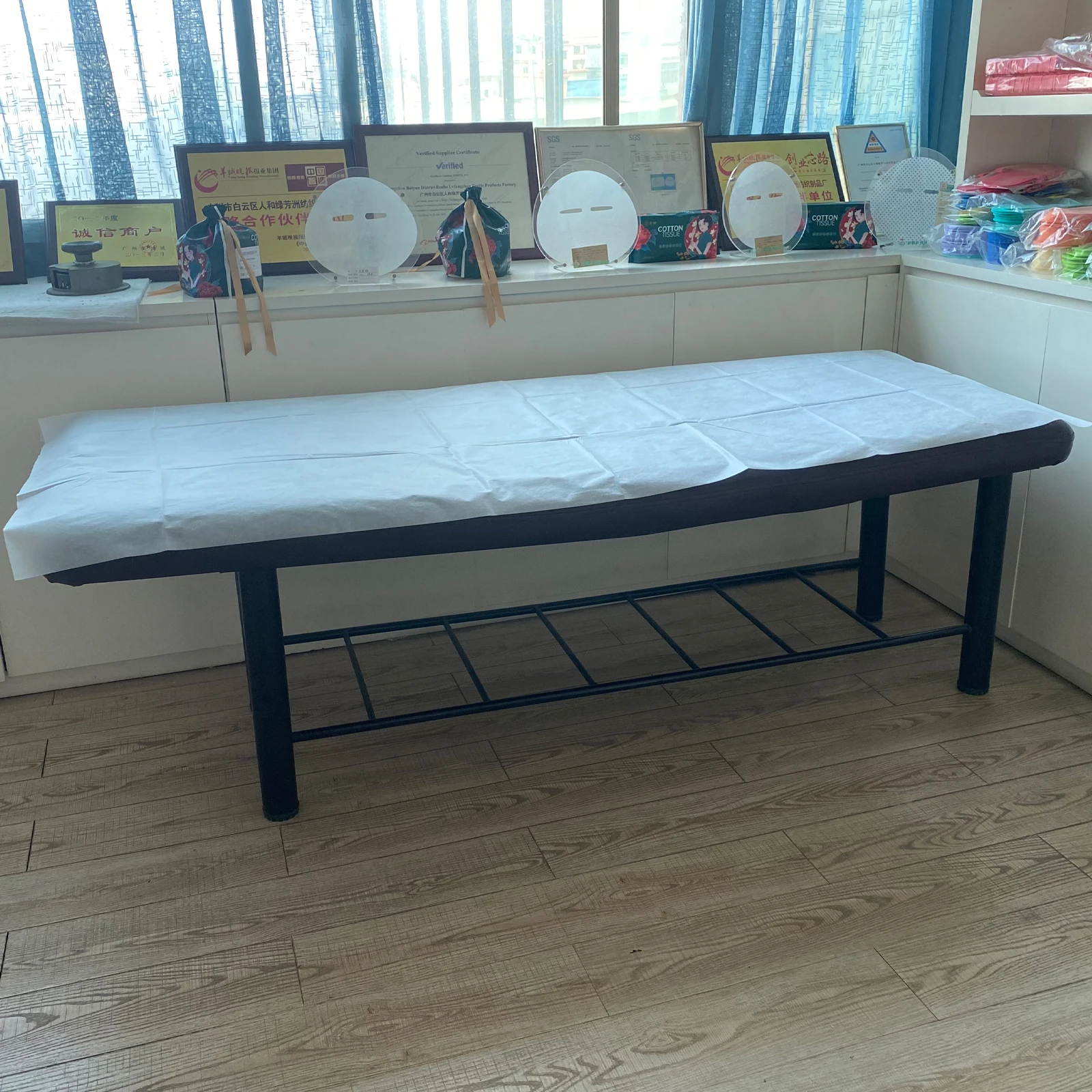 Non Woven Medical Paper Sheets Nonwoven Massage Table Disposable Sheets Hospital Examination Disposable Bed Sheet Roll