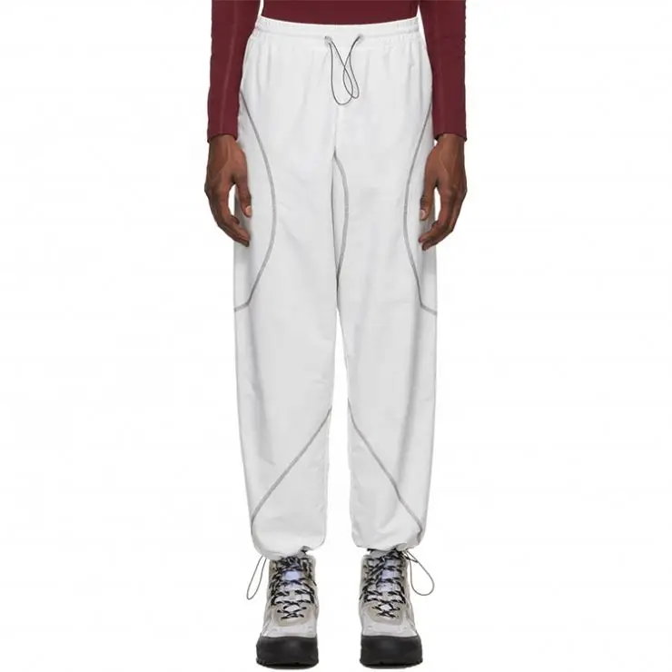 Мужские спортивные штаны с контрастной строчкой