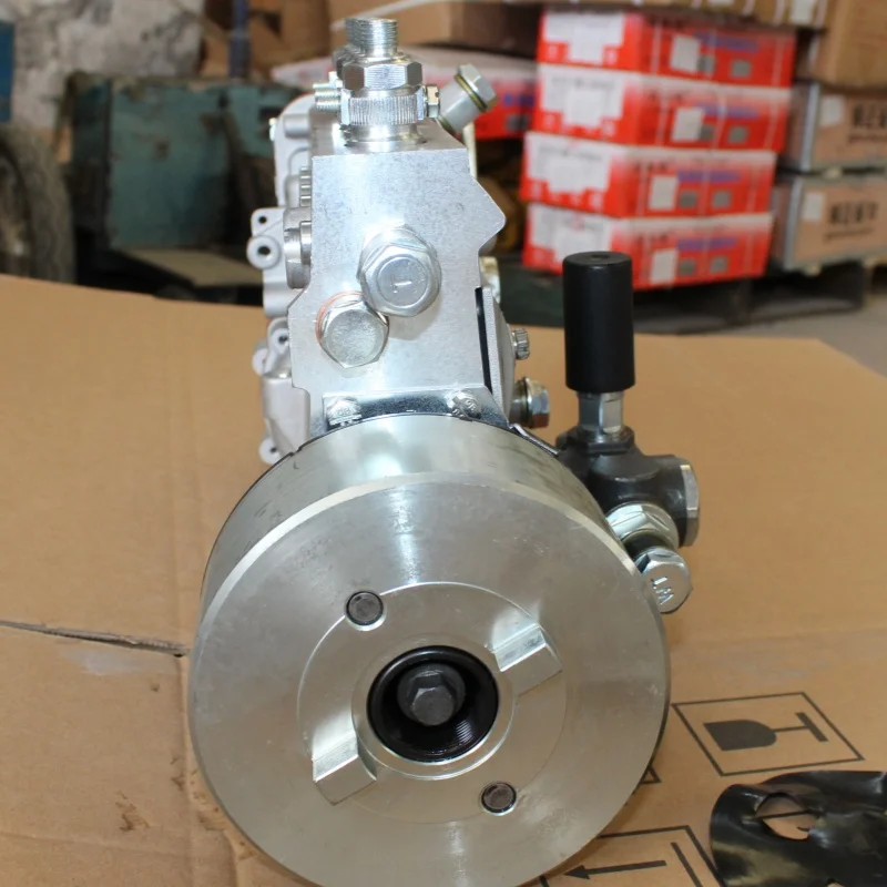 YC6108G Engine Spare Parts, B7606-1111100A-493 Fuel Injection Pump for sale Construction Machinery
