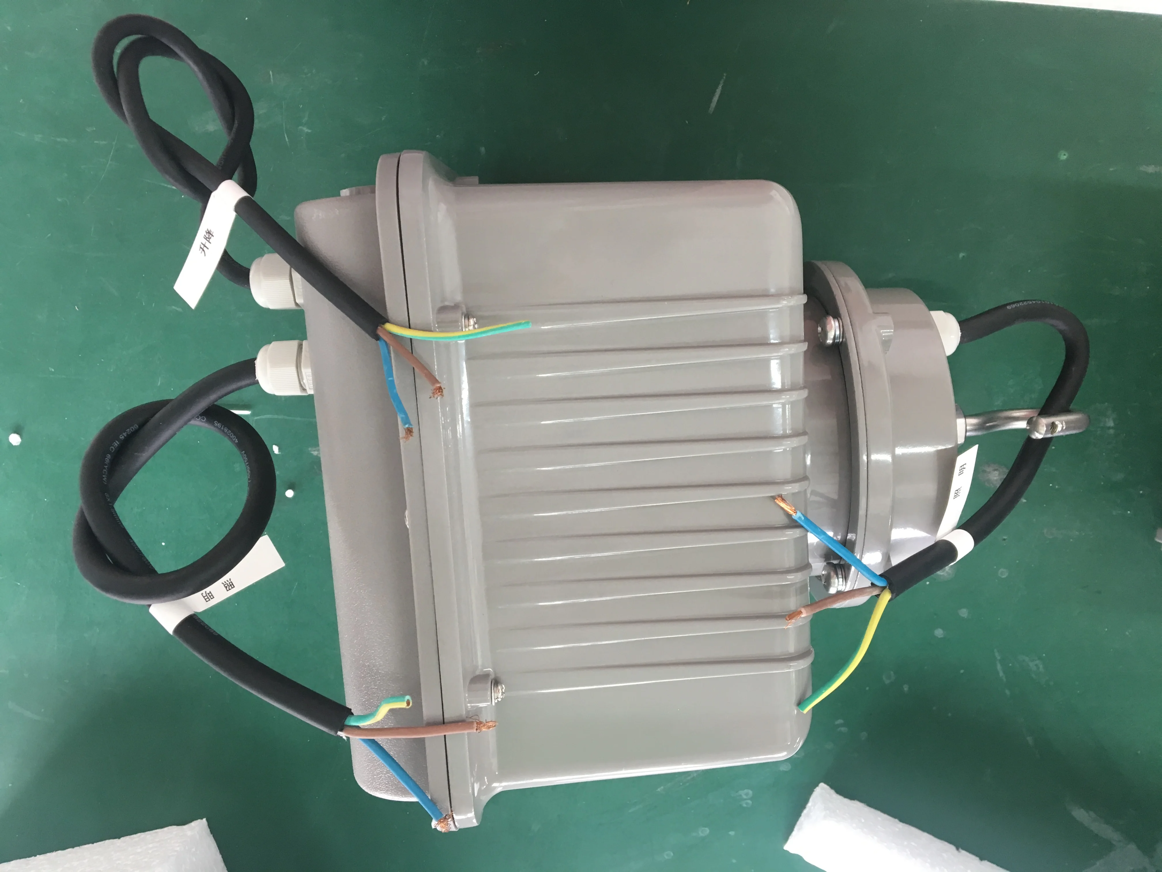 Lux lift for high bay lighting lifter