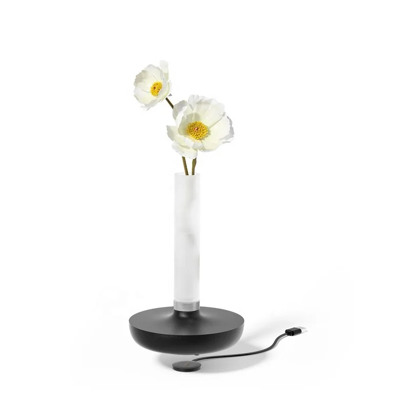 Porcelain bedside luxury table lamp modern custom simple design ceramic lamp Chinese bedside lamp