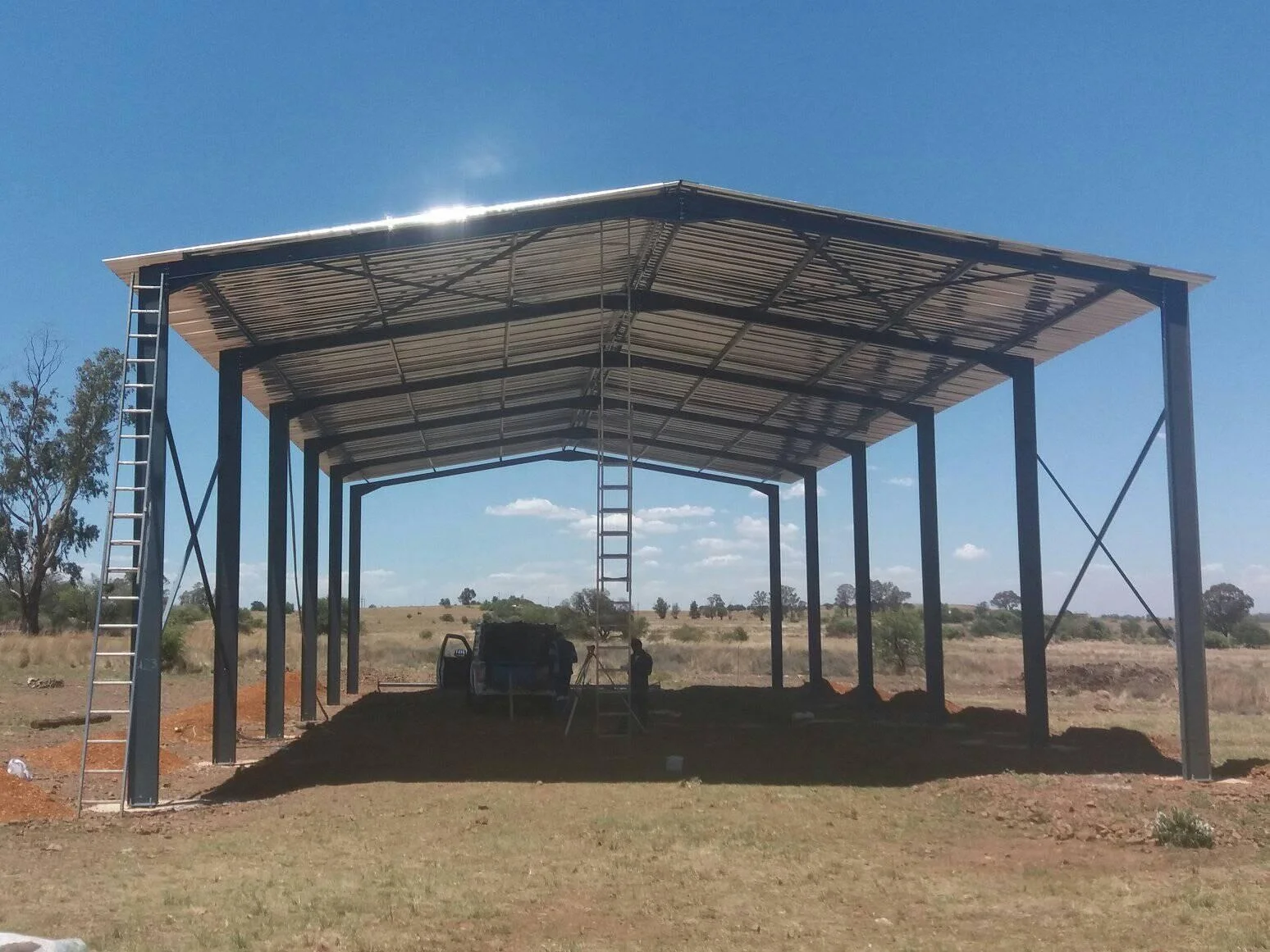 Customized Prefabricated Hangar Steel Structure Garage Building