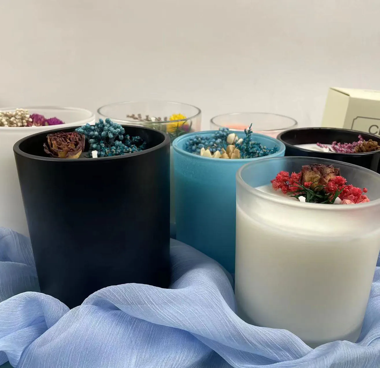Wholesale Customized Dry Flowers Crystal DIY Custom Candle Natrual Soy Wax Luxury Glass Scented Candles with lids