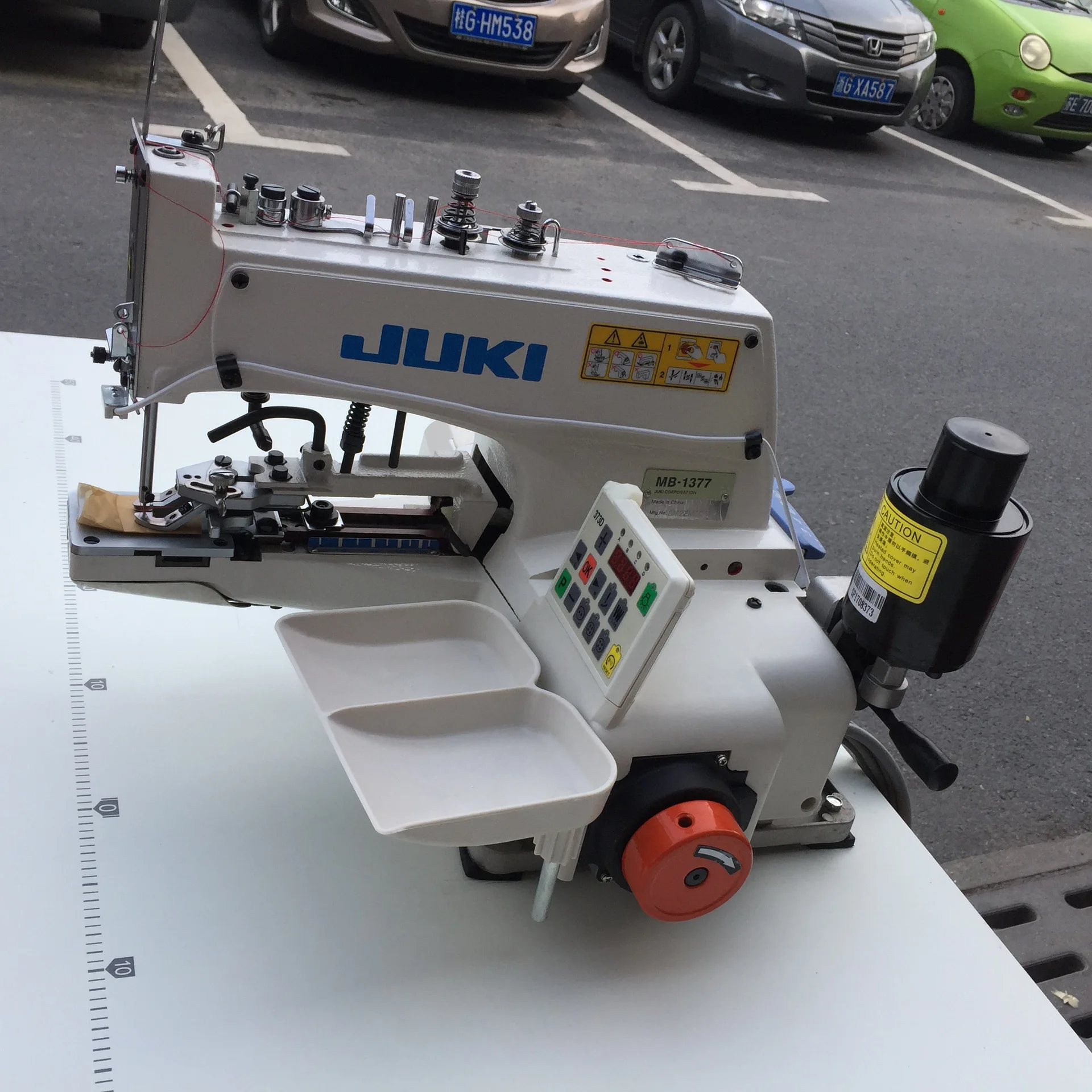 New Industrial Juki 1377 Integrated Electronic Button Attaching Automatic Machine For Sew Shirt