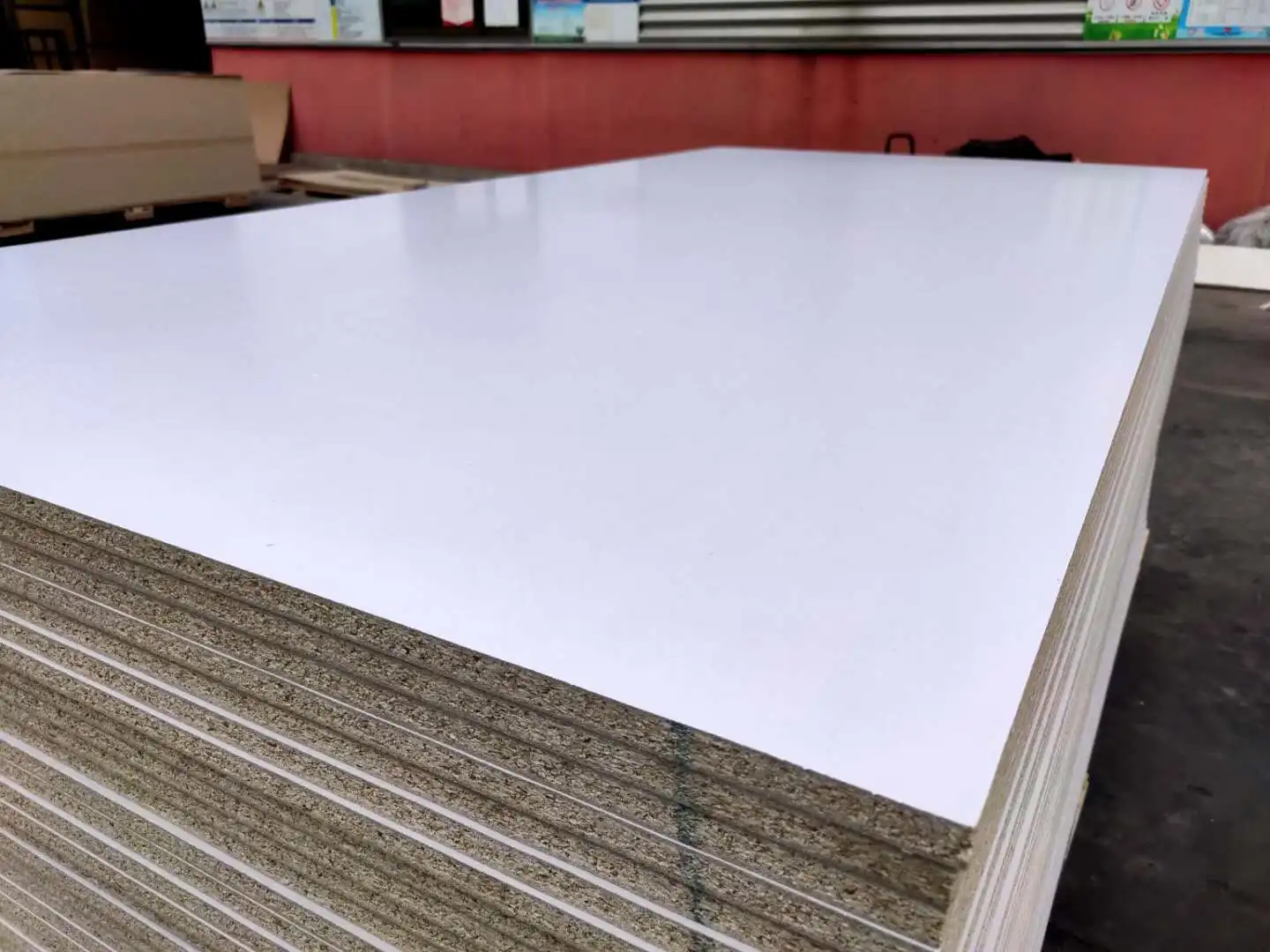 18mm melamine particle board  chipboard for best furniture