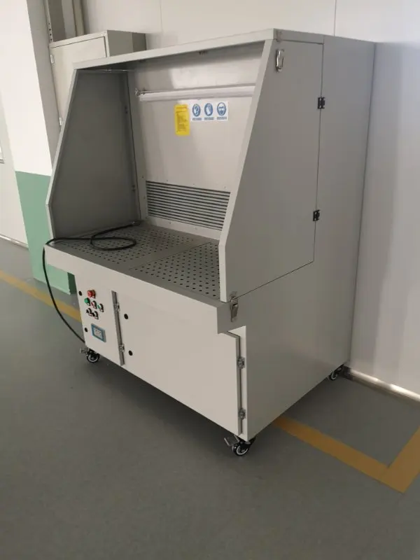 Movable efficient grinding and polishing table pulse dust removal