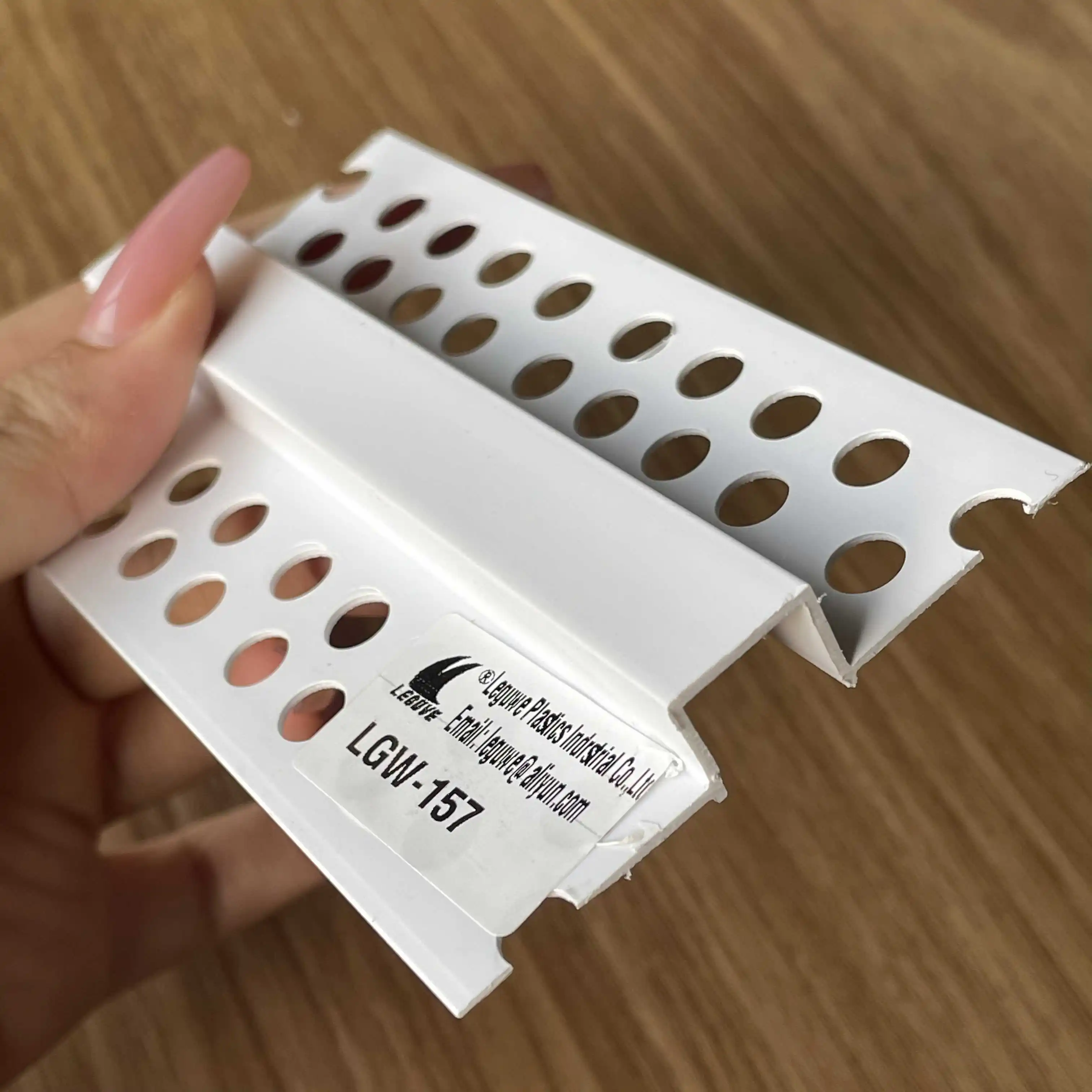 Leguwe Reliable and Durable PVC Building Profile Plastic Ceramic Corner Trim for Marble Edge Decoration