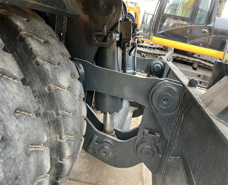 good condition HYUNDAI 210w-9s used wheel excavator in stock