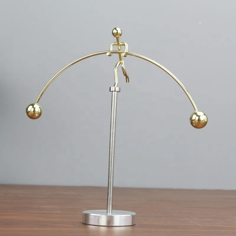 Wholesale Single Leg Weight Lifting Man  Kinetic Art Balance Toy Metal Desktop Balancing Art Physics Toy