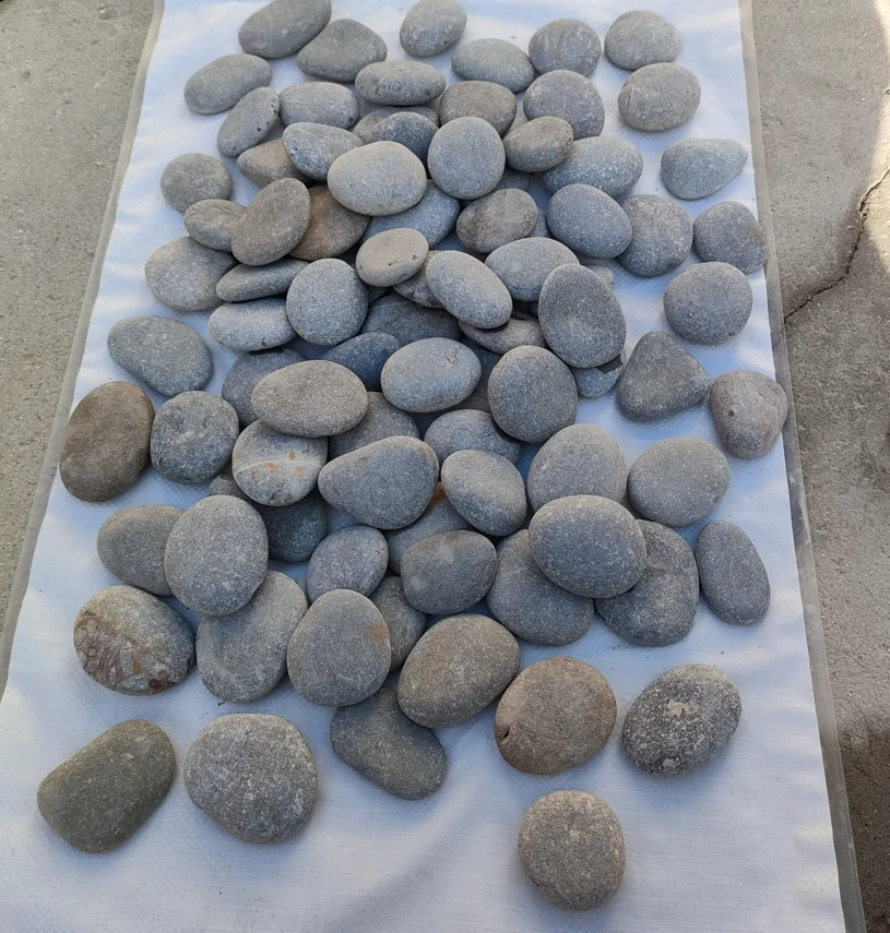 Factory custom natural grey river pebble stone round cobble stone for decoration aquarium pebbles