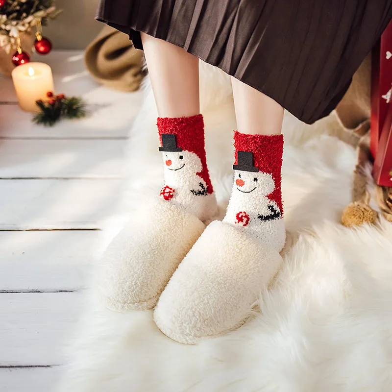 High Quality Christmas Socks Fluffy Fuzzy Coral Fleece Women Indoor Santa Claus Christmas Tree Deer Cute Cartoon Holiday Socks