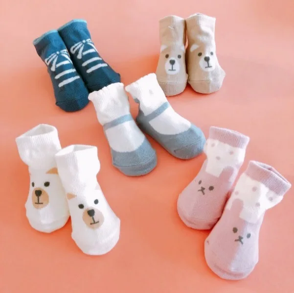 Wholesale Price New Designs Fashion Cotton Socks Shoes For Mens