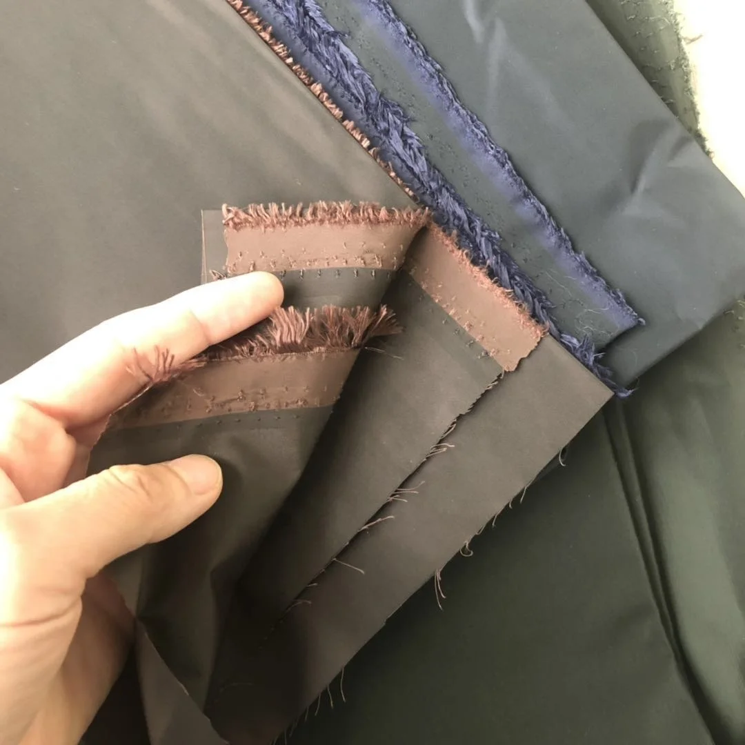 high quality 2/2 twill keep shape fashion style 100% polyester 2 tone memory jacket fabric