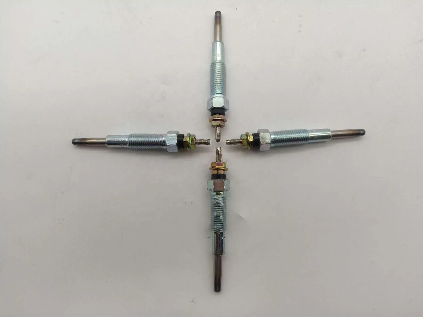 WL81-18-601 New in Stock Engine Parts GLOW PLUG for FORD RANGER 2.2 2.3 WL8118601