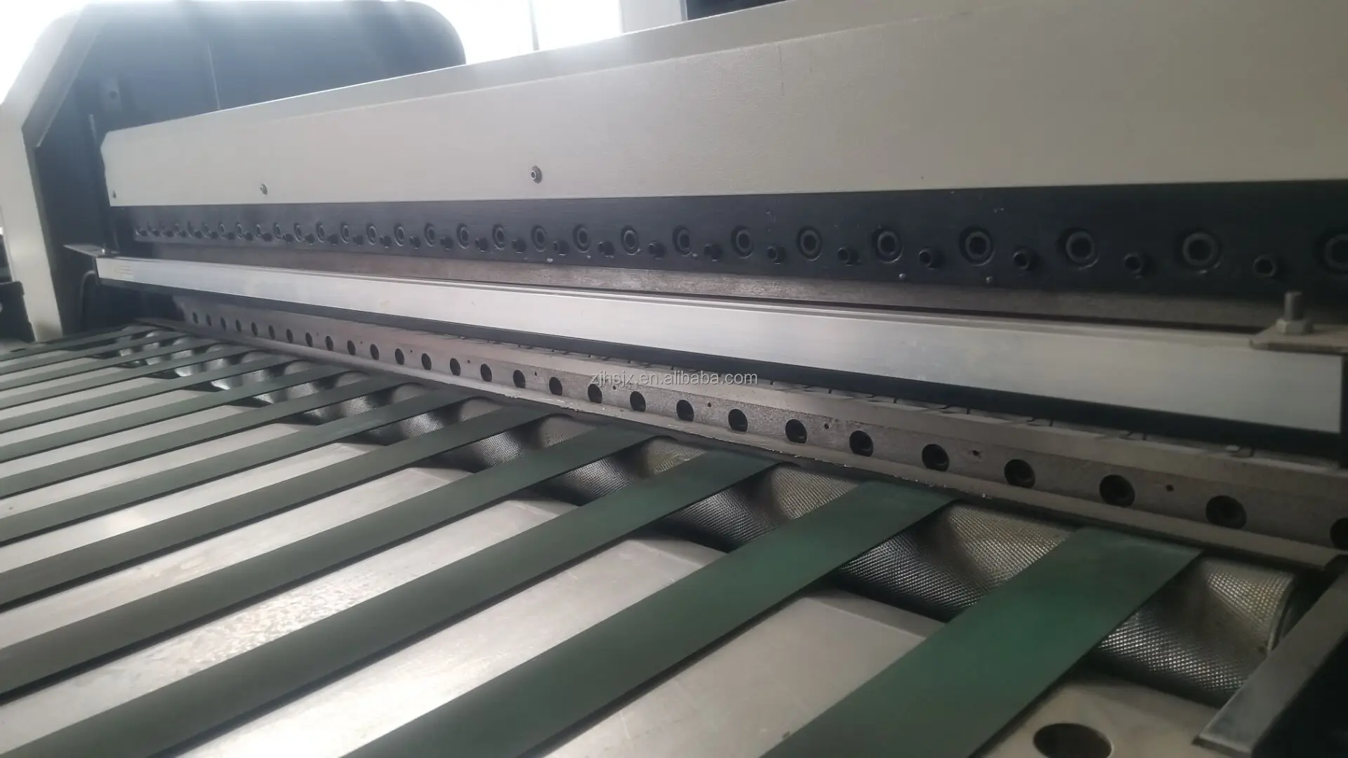 HQJ-1400D Double roll A3 A4 office print paper sheet cutting and auto conveyor machine