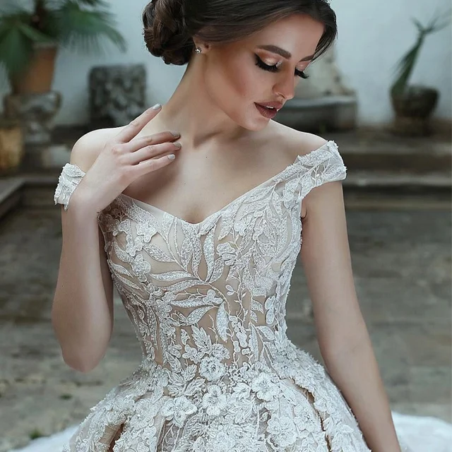 Plus Size Dresses Wholesale Off Shoulder Wedding Dress Bridal Gowns Vestidos De Novia Luxury Lace Bridal Gowns With Long Train