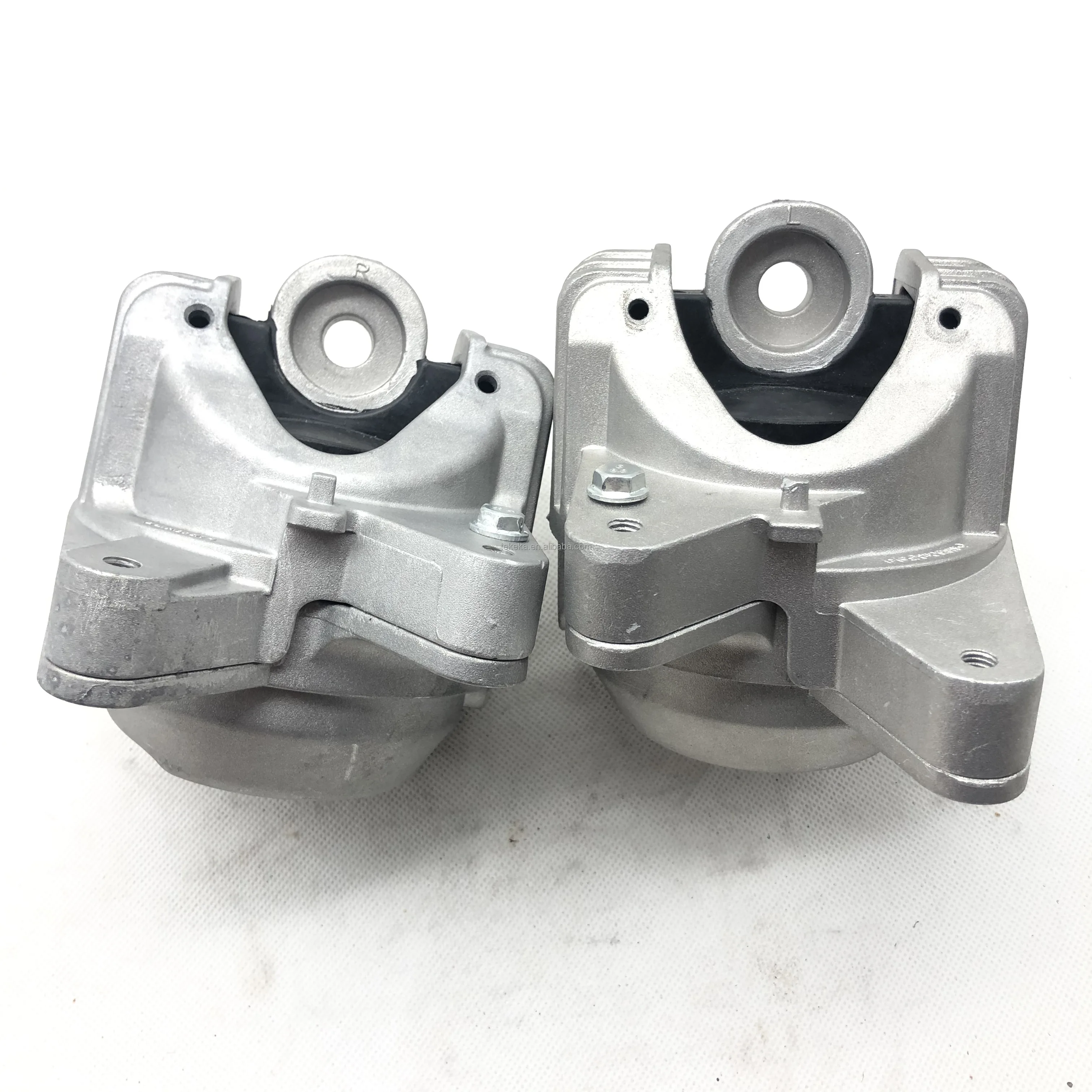 Auto Parts Genuine Engine Mount For Porsche Macan 2014-2019 94637505740 94637505840