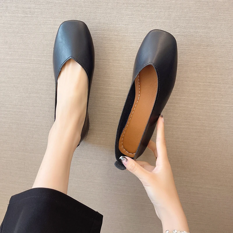 2023Factory selling wholesale cheap slip-on Walking casual outdoor shoes women Soft comfortable Summer flats leader