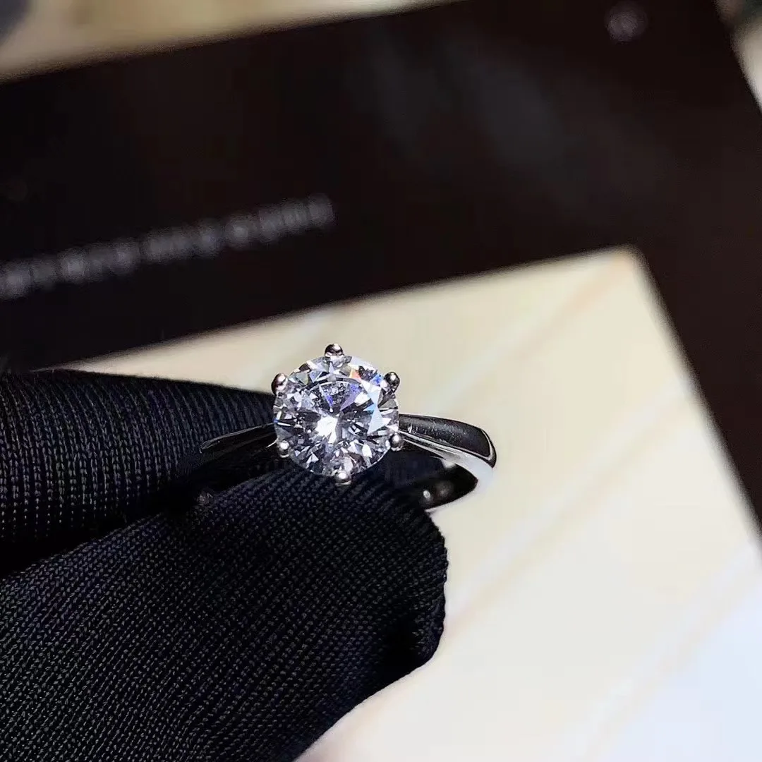 Hot Sell New Design 925 Sterling Silver 1 Carat Italian Vintage Style Engagement Moissanite Rings