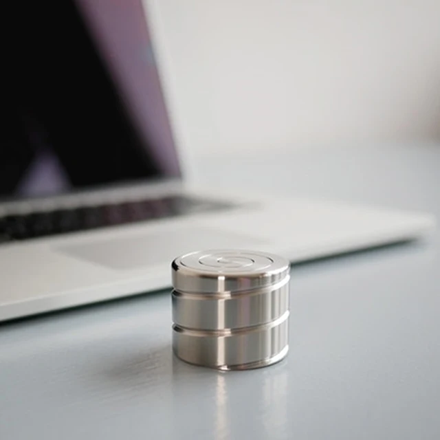 
2018 hot selling Vortecon Kinetic Spinning Desk Toy With Mesmerizing Motion Hypnotic decompression toy 