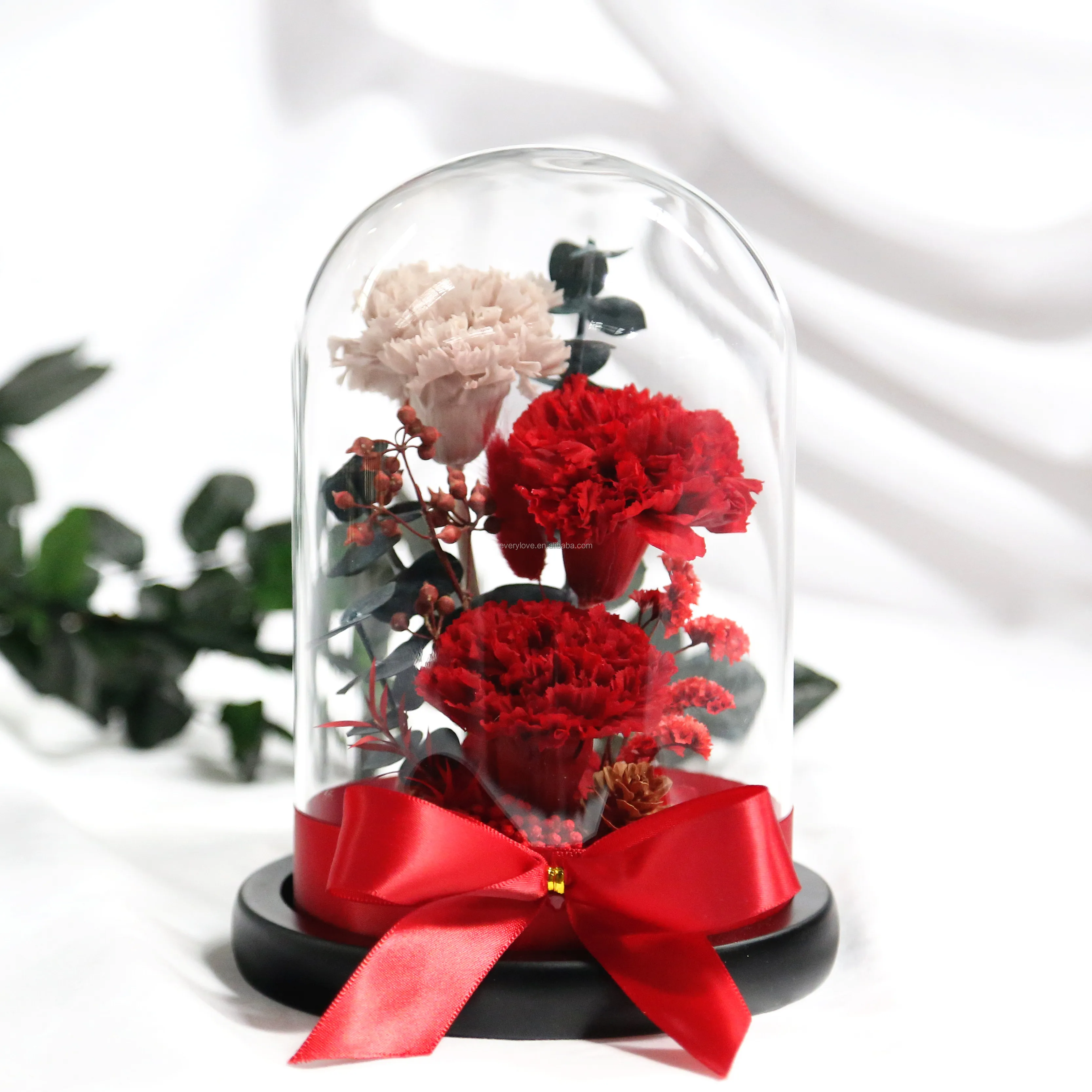 wholesale Luxury Preserved Eternal Carnation Real Fresh Long Stem Glass Rose Dome Flowers in Glass Dome