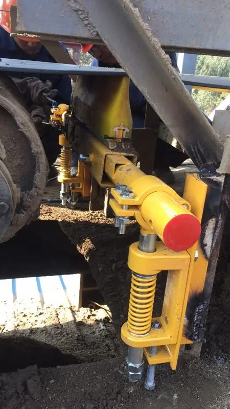 Primary Cleaner with automatic returning device used for mining