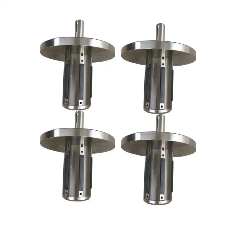 High precision inflatable shaft for slitting machine