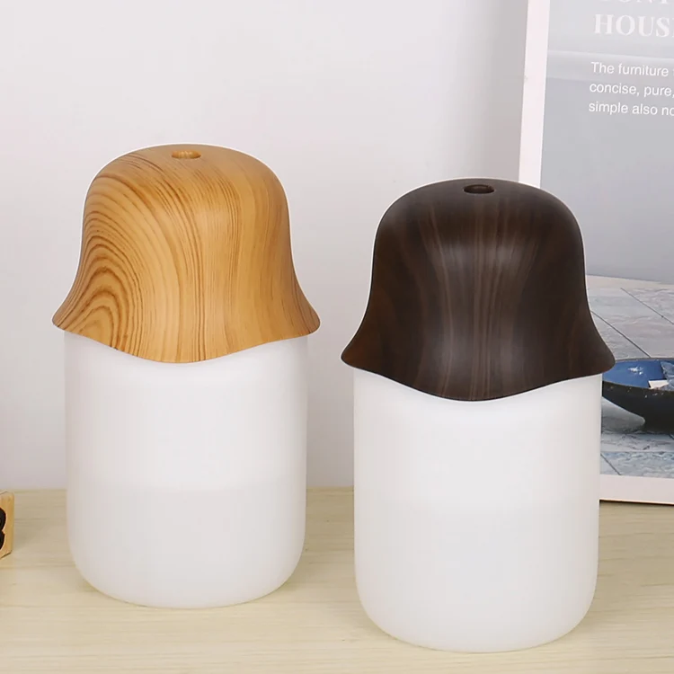 Manufacturer price Mini USB Ultrasonic Car Cute Deer Humidifier 230ML Household Colorful LED Portable Home Therapy  Diffuser