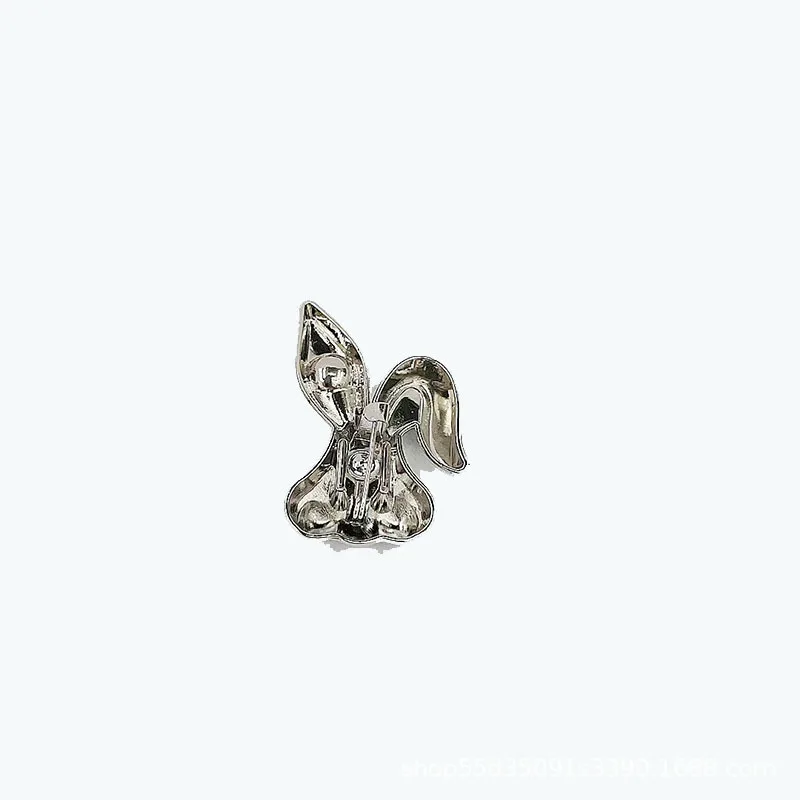 Zodiac rabbit alloy brooch high-grade sense niche all popular pin hat bag accessories