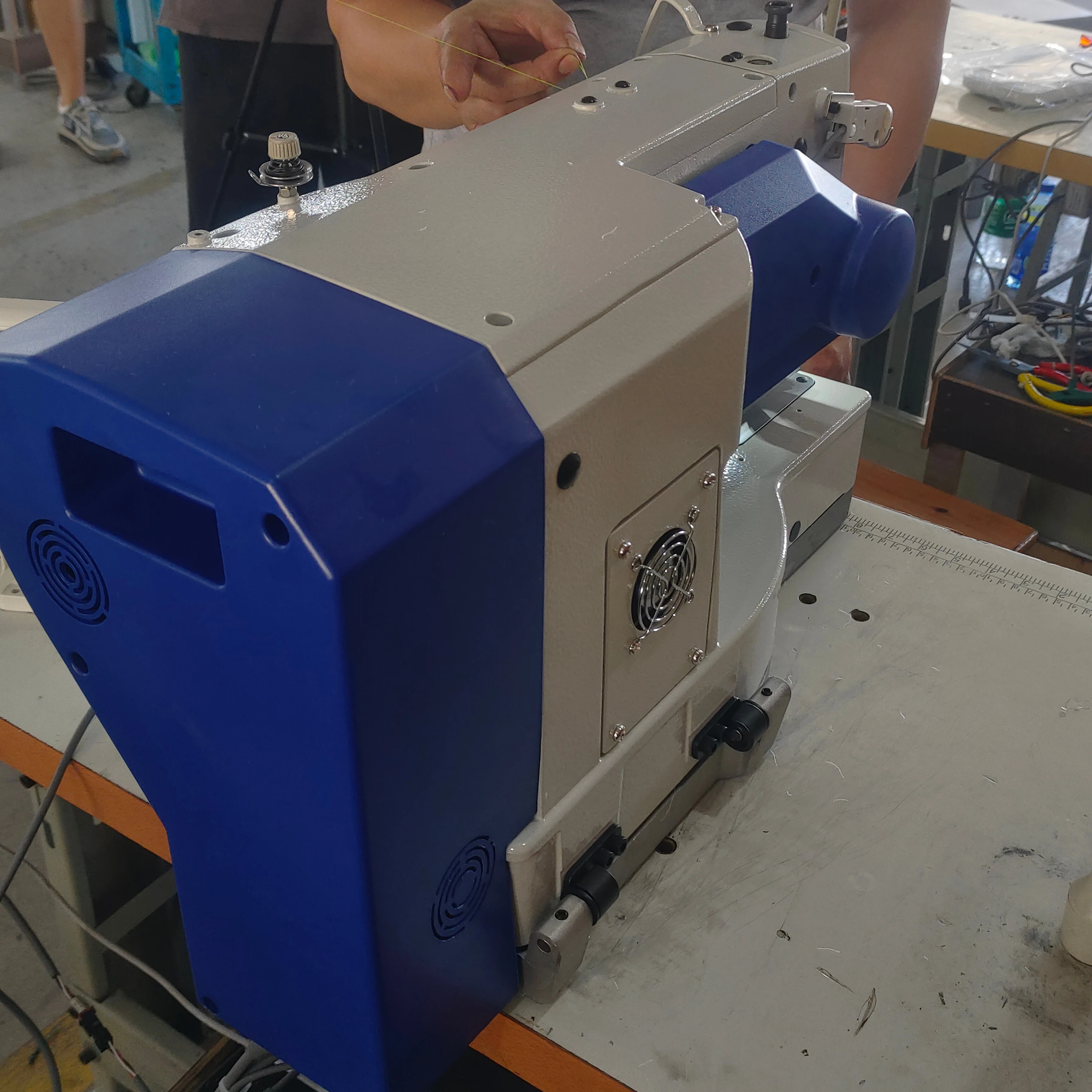 TY-1790 High Accuracy Computer Bottonhole Sewing Machine Protex Smart Industrial Sewing Machines Auto Thread Trimmer