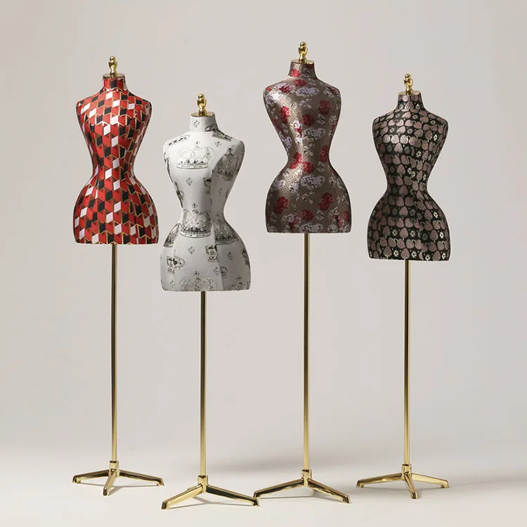 
Tripod Platform Fashion Props Show Simple Modern Floral Half-length Cloth Female Model Linen Mannequin 