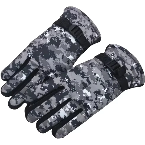 Winter ski and cycling gloves and camouflage thickened and fleece-resistant warm and non-slip adult gloves