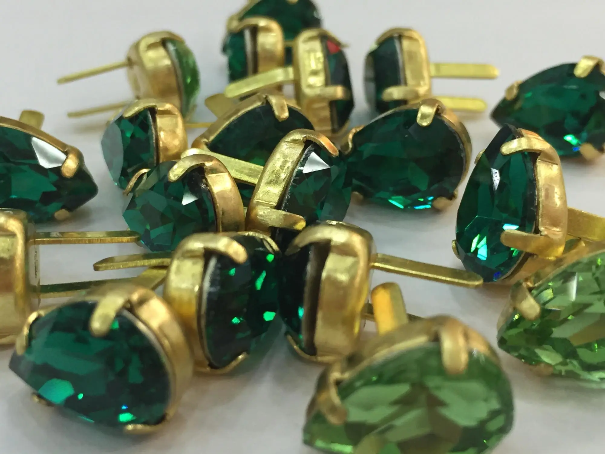 Factory Price Best K9 Quality Shape Crystal Bead With Claws Sew On Rhinestone For Garment Decoration