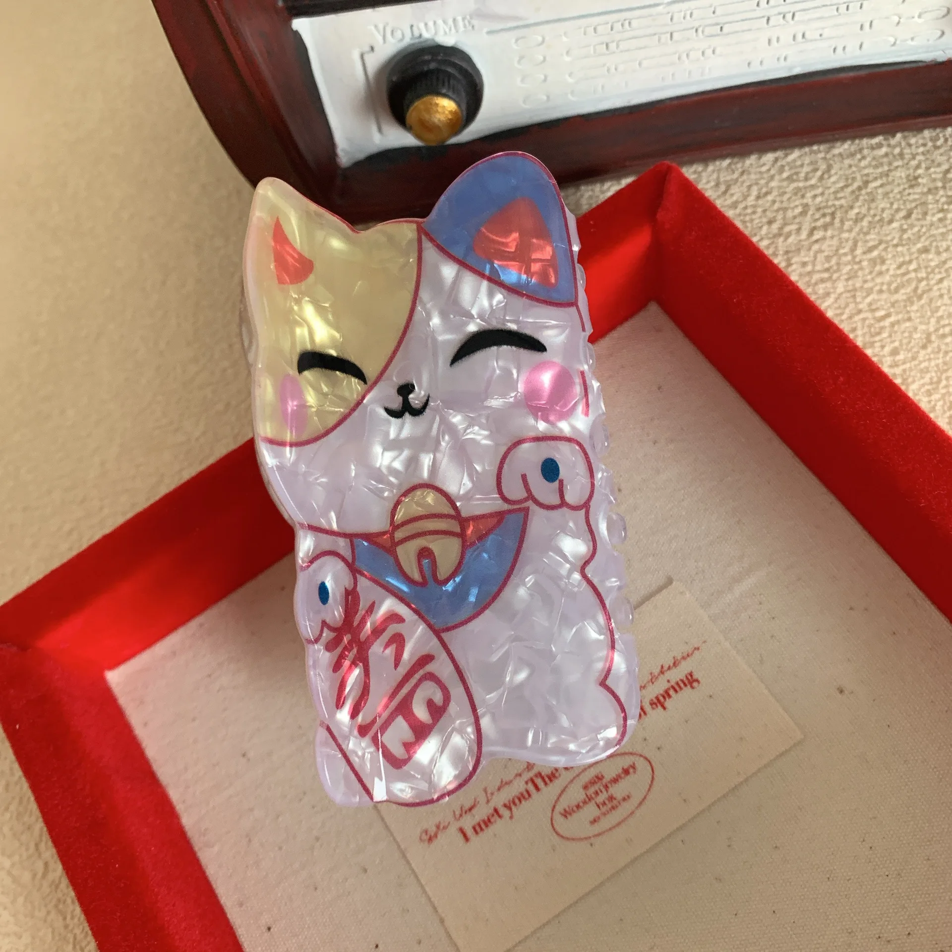 ZHENXIN Korean Lucky Cat Hair Claw Clip Cute Cartoon Girl Shark Clip Acrylic Sweet Hair Claw Clip Accessories