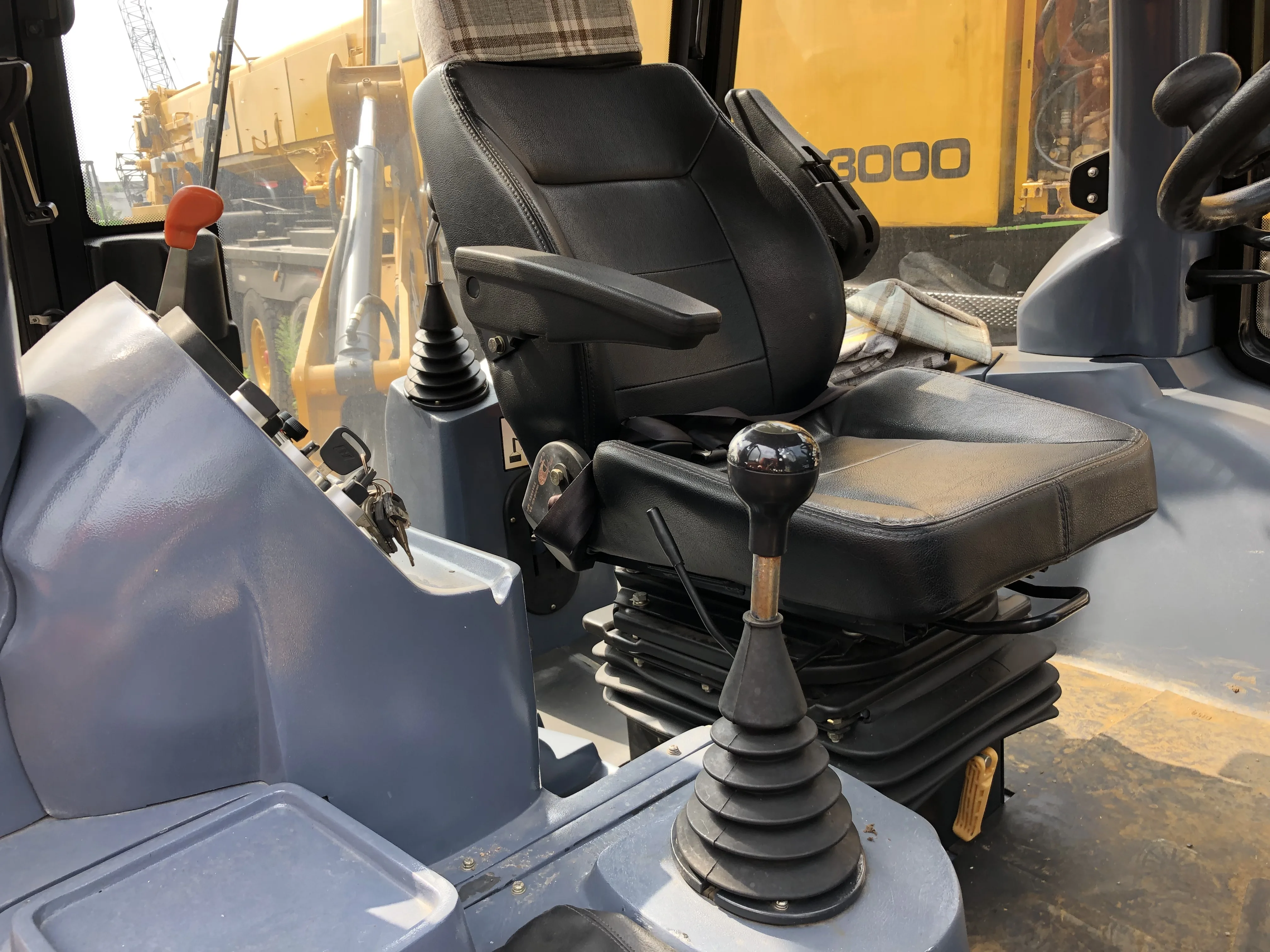 Secondhand CAT 416E backhoe loader and New backhoe for sale with low price