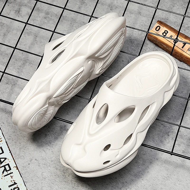 Unique Designer Party Outdoor Beach White Clogs Shoes For Men Cloggs Breathebles Garden Shoes Men Foam Runner Brown