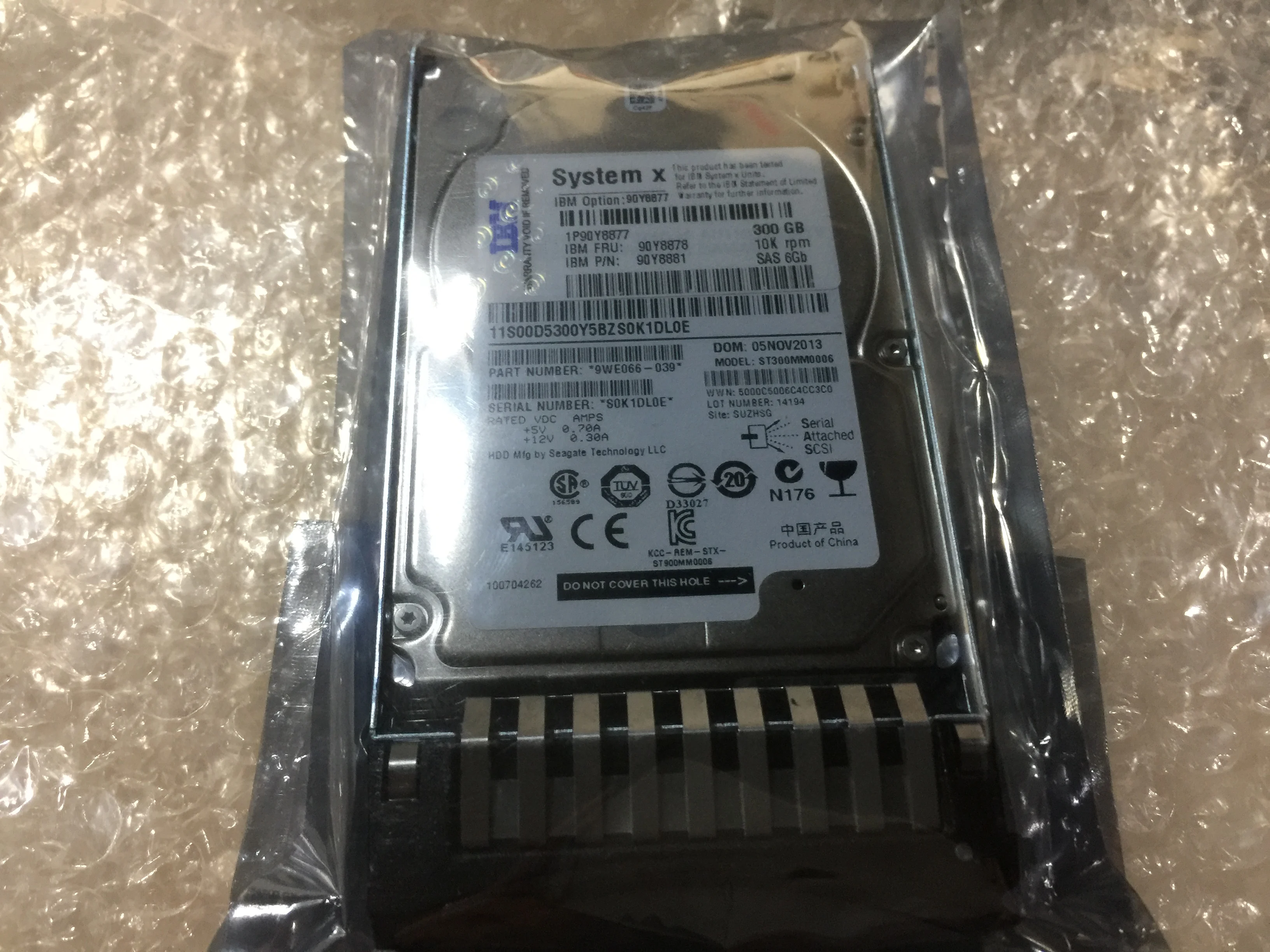 I BM 42D0707 42D0708 500G SAS 2.5 7.2K brand new server hard disk