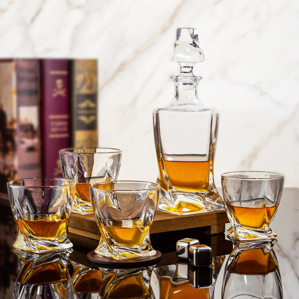 5-piece Crafted Crystal Whiskey Decanter & Whiskey Glasses Set Crystal Decanter Set With 4 Whiskey Glasses