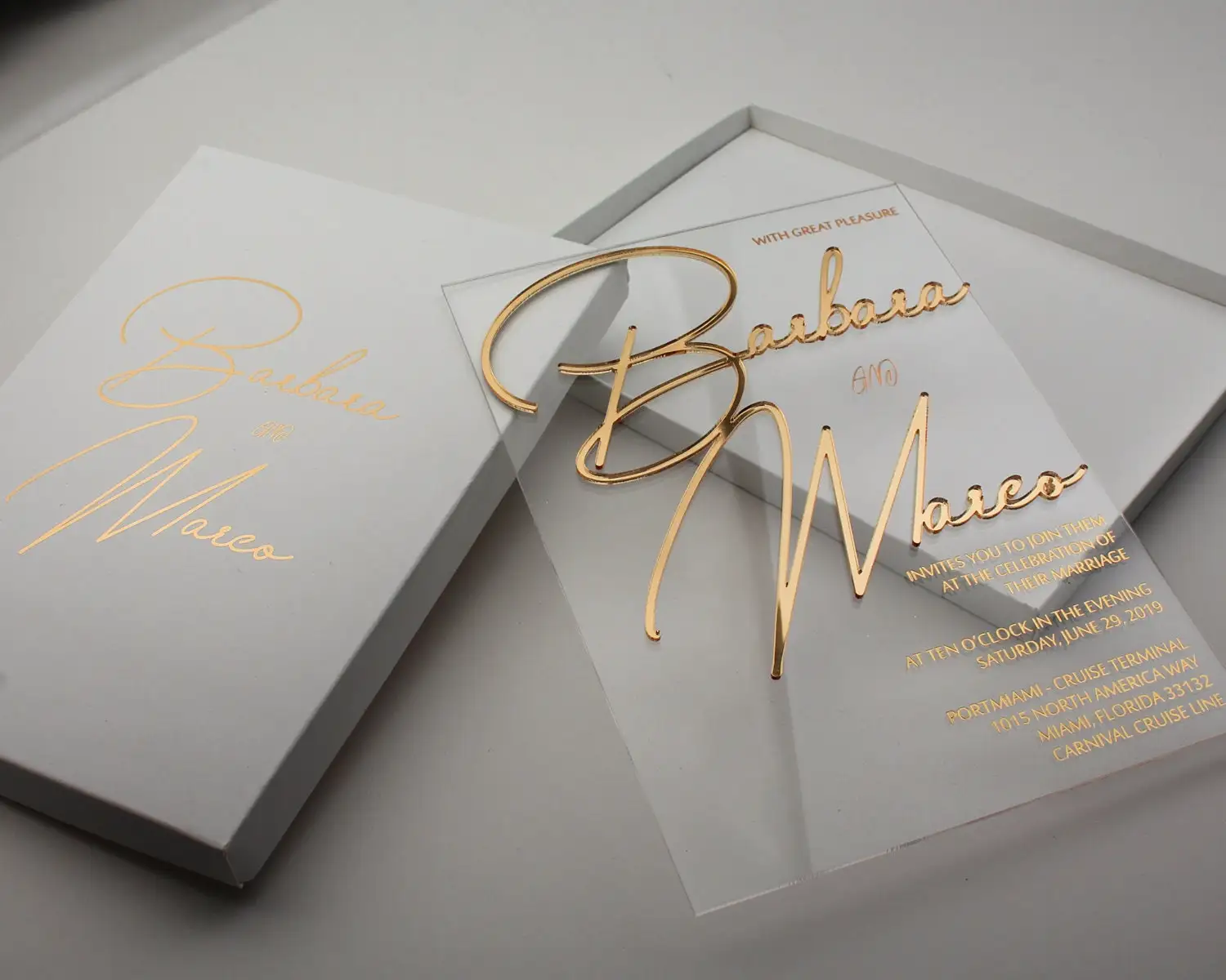 Transparent Acrylic Invitation Clear Wedding Embossed Gold Foil Printed Invitation