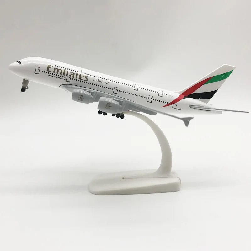 20cm Emirates Airlines Airbus 380 Plane Model Diecast Toy with Landing Gear